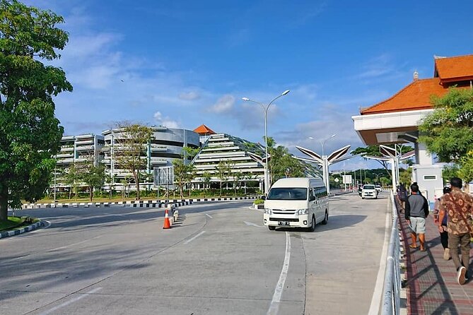 Private Bali Airport Arrival Transfer: Airport to Hotel (Arrival) - Quick hits for Bali airport-to-hotel comfort