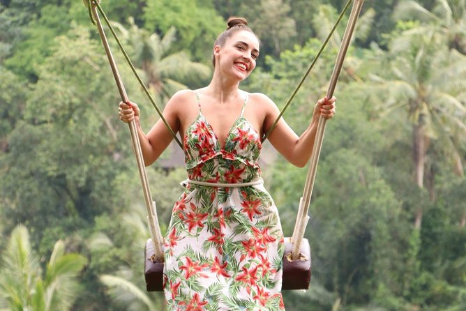Private Bali swing, waterfall instagramable tour - Tegalalang rice terraces: what the subak system means for the view