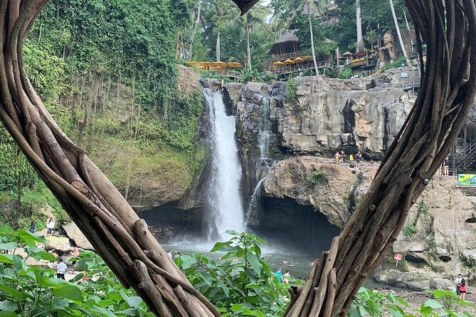 Private Bali Tour: Kintamani Volcano and Besakih Temple - Stop 1: Tegenungan Waterfall, jungle views and two ways to see it