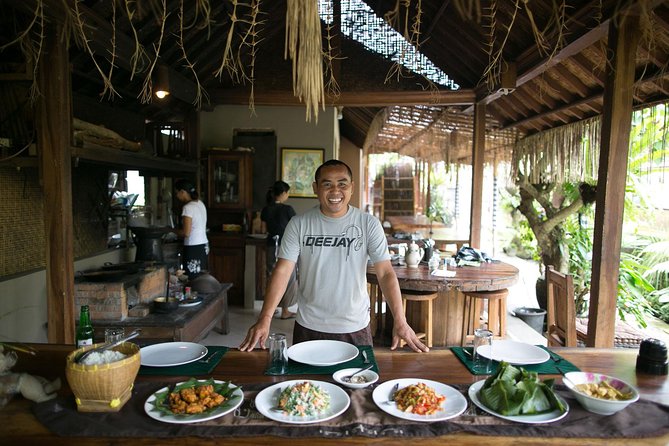 PRIVATE Balinese Cooking Class in Ubud with Dewa with Transfers - The Garden Tour Before Cooking: Fruits, Herbs, and Medicinal Uses