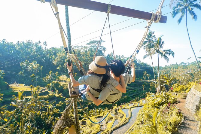 Private Full-Day Bali Sightseeing Tour with Pickup and Lunch - Bali Pulina Coffee Plantation: a calm hour before the temples and heat