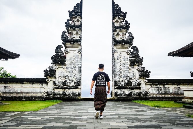 Private Full-Day Lempuyang Gate of Heaven Tour - The Gate of Heaven photo needs an early start
