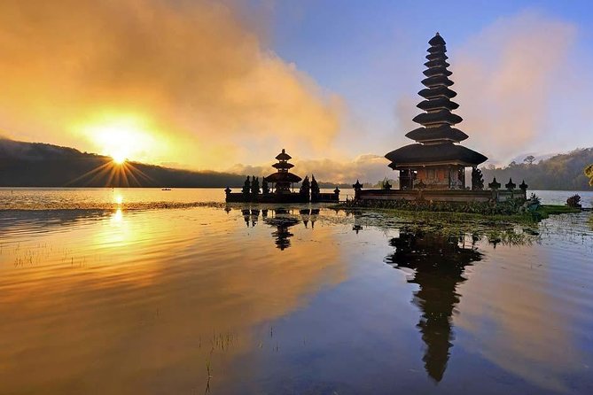 Private Full-Day Tour of West Bali with Hotel Pick Up - Stop 1: Taman Ayun Temple and the royal-water story