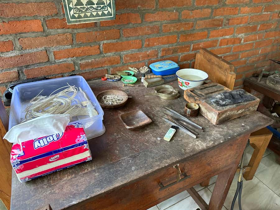 Private Silver jewelry Making Class With Master - Choosing your jewelry: earrings, ring, or pendant