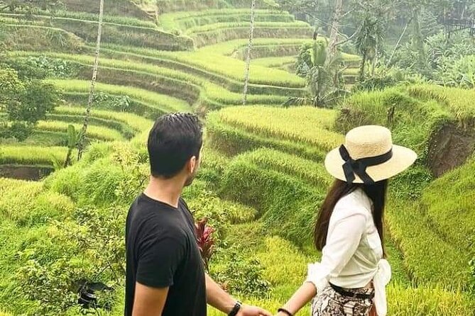 Private tour, discover the beauty of bali - Ulun Danu Beratan Temple on the Lake: Iconic Views and Ceremony Watching