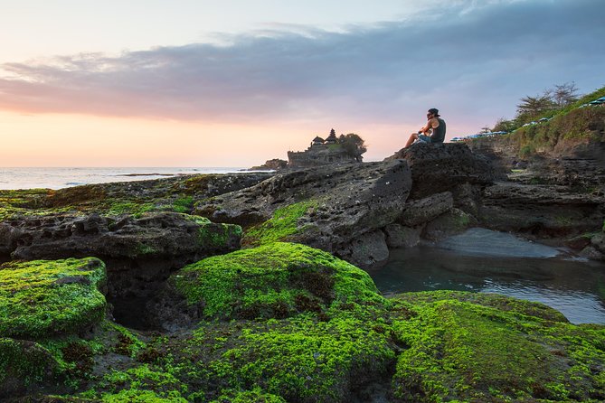 Private Tour: Full-Day Tanah Lot and Uluwatu Temples with Kecak Fire Dance Show - Stop 2: Tanah Lot Temple and why low tide changes everything