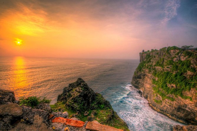 Private Tour: Full-Day Tanah Lot and Uluwatu Temples with Kecak Fire Dance Show - Lunch included: what simple means (and why it helps on a long day)