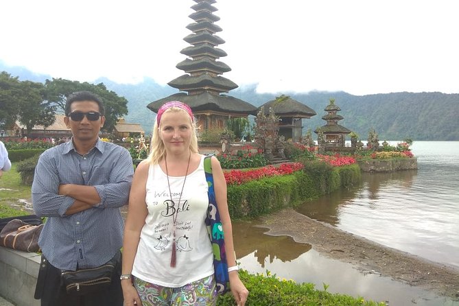 Private Tour Sekumpul Waterfall Combination Beratan Temple & Twin Lakes - Ubud-to-the-mountains: why this route feels easier