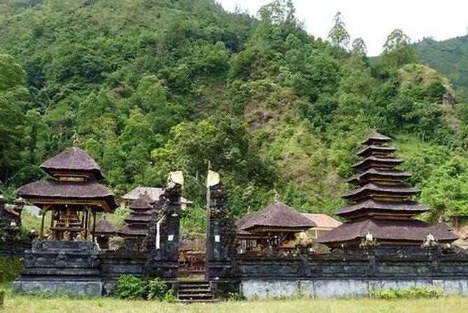 Private Tour to Trunyan Village "Skull Island of Bali" - Lunch break in Kintamani Highlands: a real reset for a long day