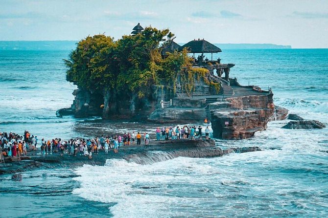 Private Tour: Ubud and Tanah Lot Day Tour - Tanah Lot at sunset: the low-tide moment that makes it magical