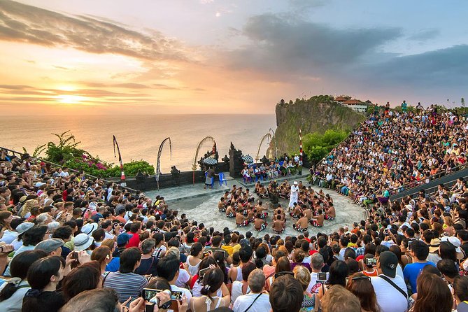 Private Tour: Uluwatu Temple & Southern Bali Highlights - Jimbaran Bay dinner on the sand: romantic setup with a timing catch