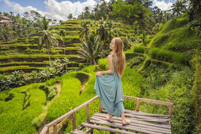 Private Ubud Instagrammable Tour - All Inclusive - The photo element: phone photographer help that actually helps