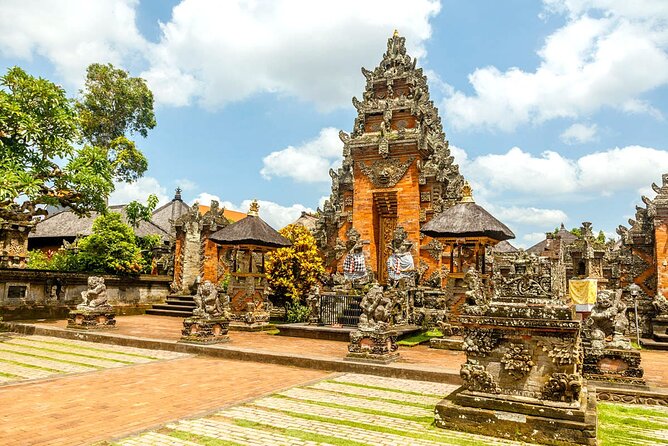 Private Ubud Tour: Monkey Forest, Waterfall & Rice Terrace - Tegalalang Rice Terrace: the view is the product