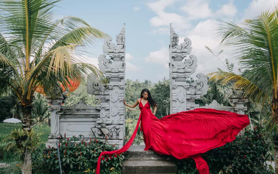 Private Ubud Tour With Professional Photographer with Edit - A Ubud photo day built around Tegalalang, Happy Swing, and Kumulilir