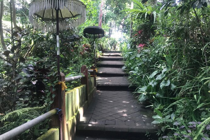 Purification Holy Bath at Beji Gria Waterfall - What to Wear and Bring (Cold Water Comes for You)