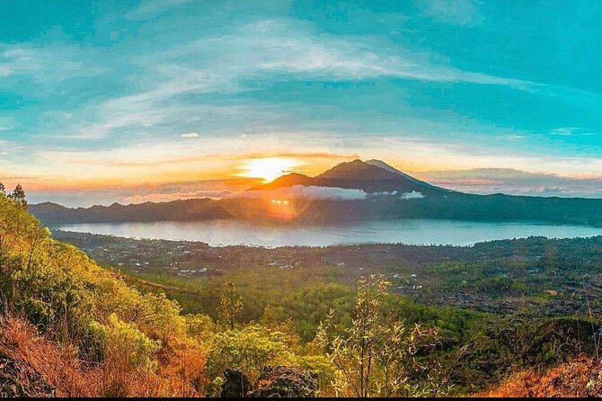 Sharing Mount Batur Sunrise Trekking Guide Pick Up and Drop Off - Who This Private Mount Batur Sunrise Trek Fits Best