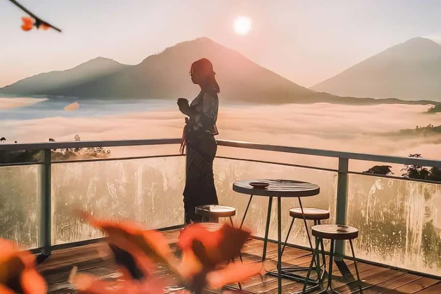 Sunrise Café and Morning Yoga Class - Ubud Jungle Morning Yoga: Balinese Classical Flow for Real Beginners