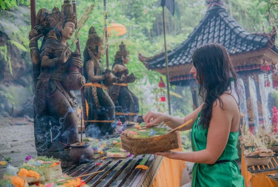 Taman Beji Griya Waterfall: Holy Bathing/Soul Retreat Ritual - Getting there and back: shared transfers that can still feel smooth