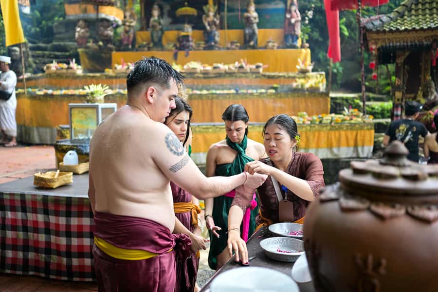 Taman Beji Griya Waterfall: Holy Bathing/Soul Retreat Ritual - What to pack (and what to avoid) so you don’t ruin the mood