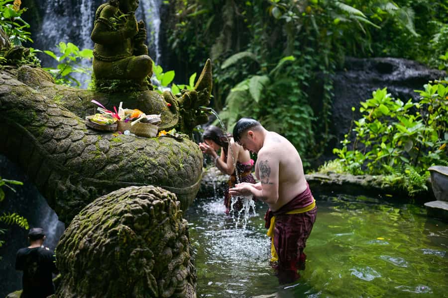 Taman Beji Griya Waterfall: Holy Bathing/Soul Retreat Ritual - Arriving at the site: the calm control point that saves your nerves