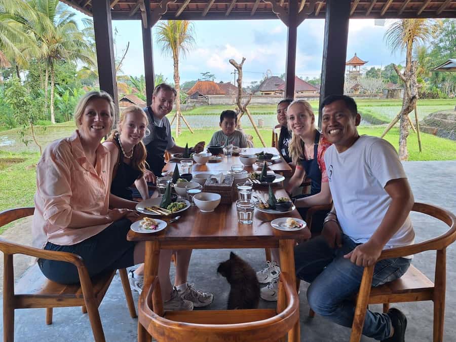 The Authentic Balinese Cooking Experience - A 4-hour Balinese cooking class that starts with culture