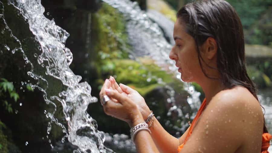 Tirta Empul Holy Water & Palm Reading – Private Tour - Inside Puri Pandawa Bali for the palm reading: personal insight, plus time to settle