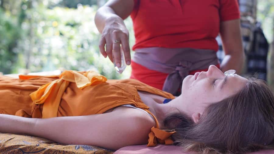 Tirta Empul Holy Water & Palm Reading – Private Tour - Tampaksiring coffee plantation: a calm finish with tastings and herbal tea
