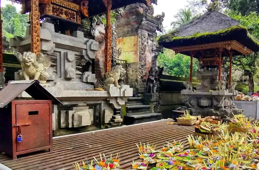 Tirta Empul: Temple Tour with Optional Spiritual Cleansing - Madya Mandala pools: where the ritual becomes personal