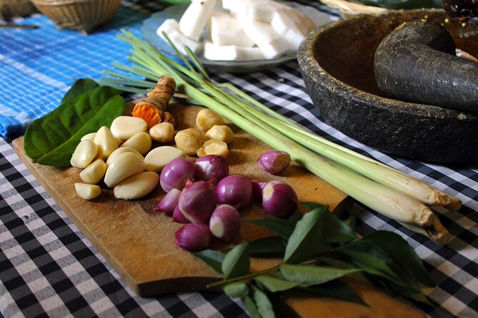 Traditional Balinese Home Dining Experience in Ubud with Putu - Private by design: what the group size feels like