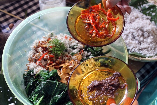 Traditional Balinese Home Dining Experience in Ubud with Putu - Drinks, alcohol, and how to pace your evening