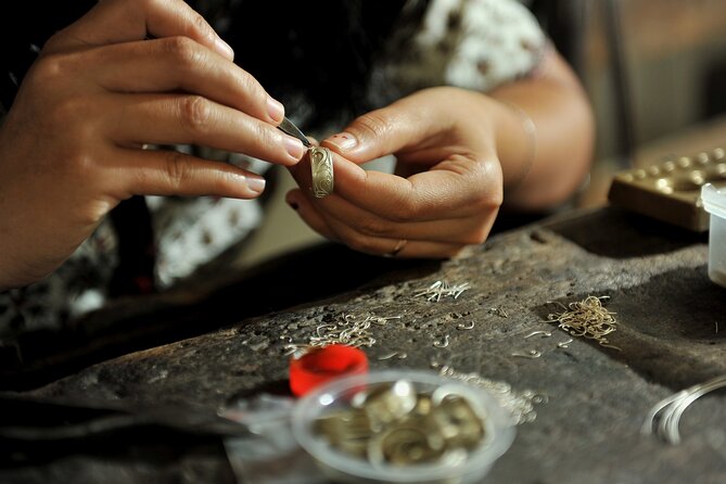 Ubud Arts & Crafts Tour - Pickup, timing, and the small-group feel