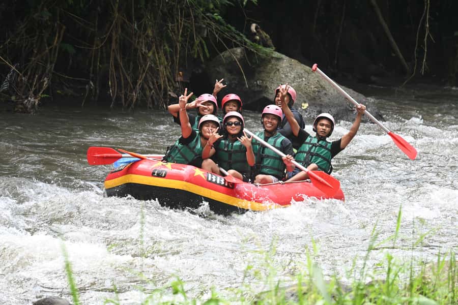Ubud: Ayung River Guided Rafting Adventure with Lunch - The 2.5-Hour Rafting Run: 11 Kilometers and Class II–III Rapids