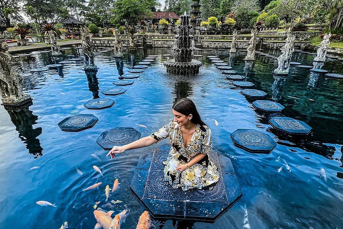 Ubud Bali Driver ( Bali Custom Tour ) - Sacred Monkey Forest Sanctuary: Enjoy the Monkeys, Keep Your Guard Up