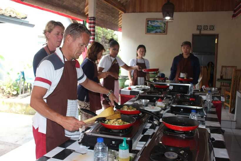 Ubud: Balinese Cooking Class and Market Tour - Afternoon Option: Cooking + Canang Offering Making