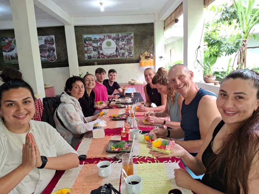 Ubud: Balinese Cooking Class, Rice Field & Market Tour - Starting at the Balinese traditional market (and the morning-only detail)