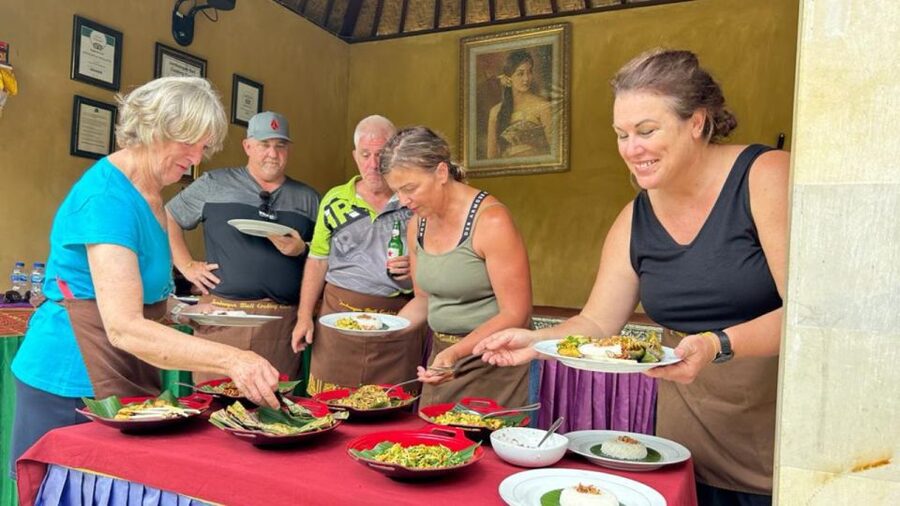 Ubud: Balinese Cooking Class with Hotel Transfers - The Cooking Portion: From Soup to Mains to Dessert