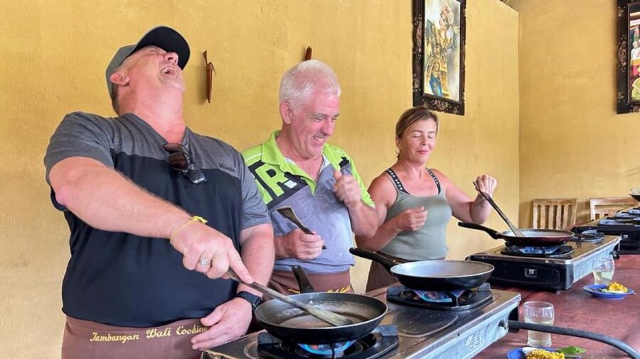 Ubud: Balinese Cooking Class with Hotel Transfers - The Market Walk: Fresh Spices You Can Actually Taste Later