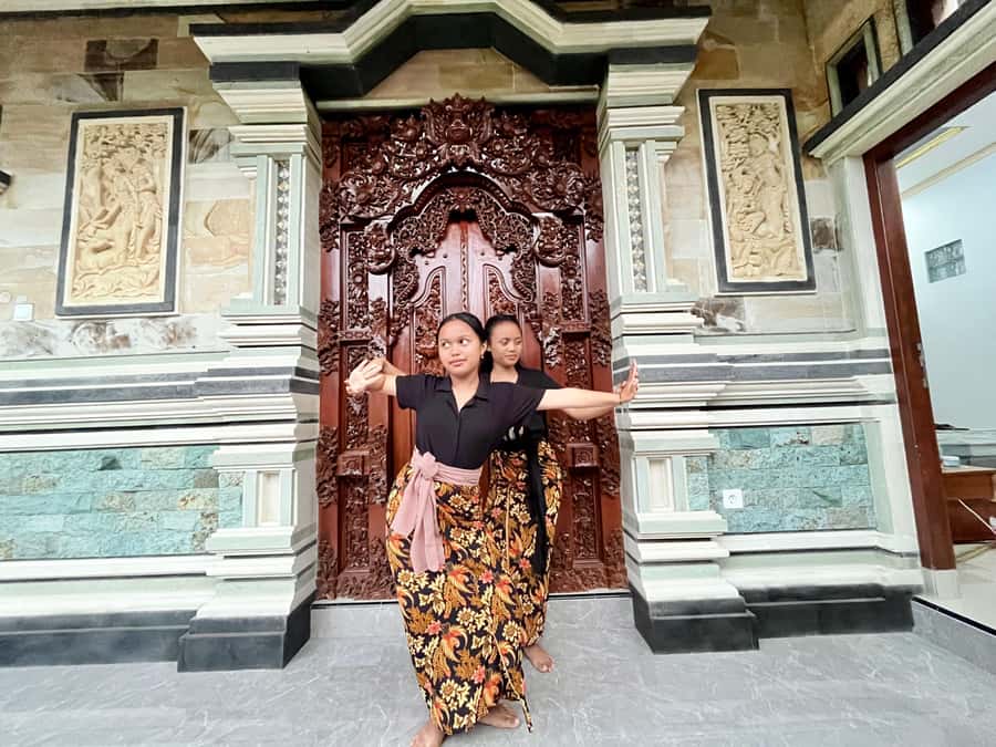 Ubud: Balinese Dance Class with Local Instructor - Who this class suits best