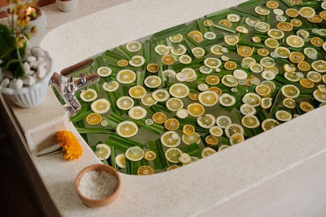 Ubud Balinese Massage Scrub And Flower Bath Experience - Inside the Treatment: What the Spice Scrub and Paste Actually Do
