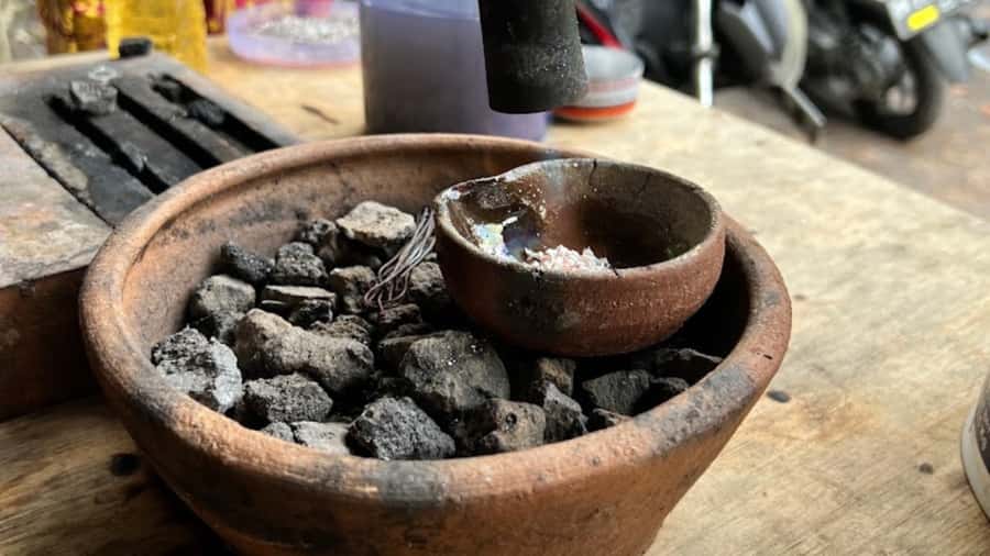 Ubud Center: Silver Class Experience with 7gr Hand Made - Ubud Center’s Silver Class: Two Hours That Actually Teach