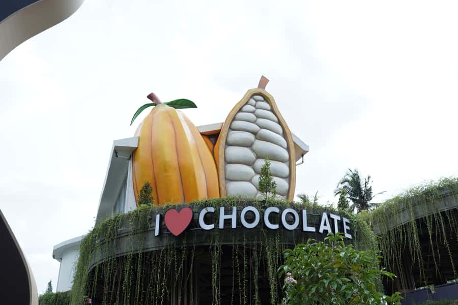 Ubud: Chocolate Workshop, Class & Tasting - When the day includes Ayung River rafting