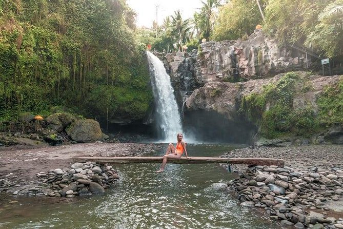 Ubud City Tour I: Monkey Forest, Ubud Palace, Art Market, and Waterfall - Ubud Traditional Art Market: What You Can Actually Shop For