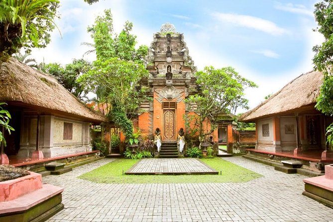Ubud City Tour II: Monkey Forest, Palace, Art Market, and Rice Terrace - Ubud Palace in 15 Minutes: Quick Cultural Context, Not a Long Visit