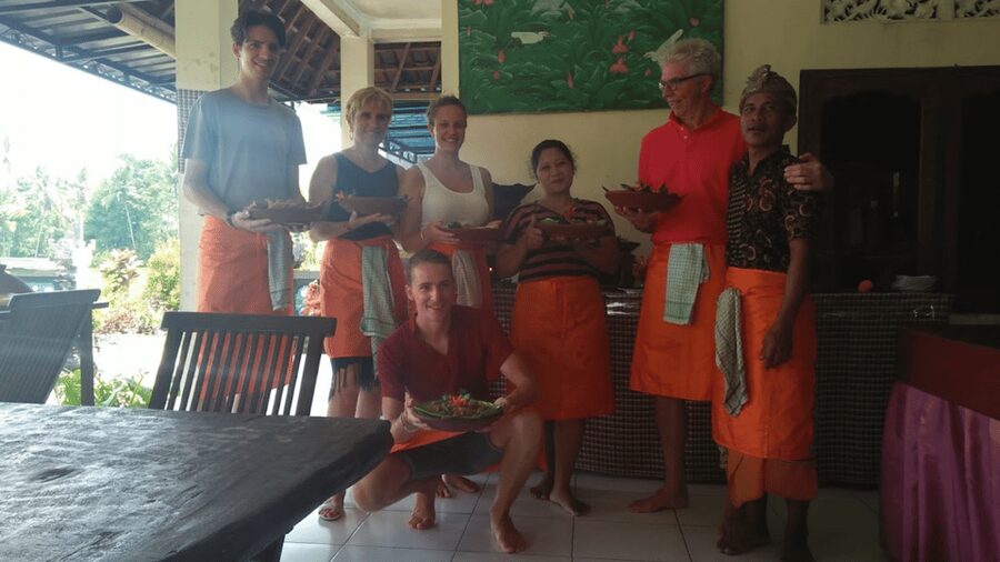 Ubud: Cooking Class with Transfers and Optional Market Visit - Meal time: feast setup, sharing, and what to expect at the end