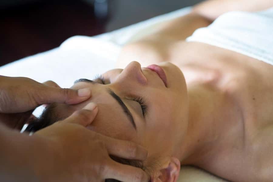 Ubud: Couple Spa Treatment with Bath Ritual & Sparkling Wine - The 2-Hour Flow: From Foot Polish to Love Bath