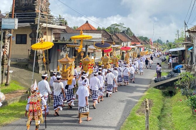 Ubud: Downhill Cycling with Volcano, Rice Terraces and Meal - The possible coffee stop you might want to plan around