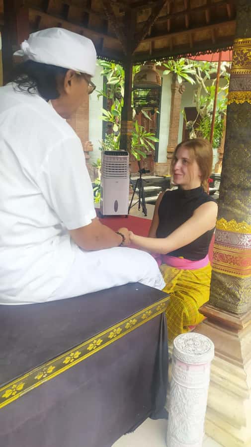 Ubud Experiences : Spiritual Escape Tour and Beji Waterfall - The cave + waterfall purification: birds, viewpoint bridges, and the “release” moment