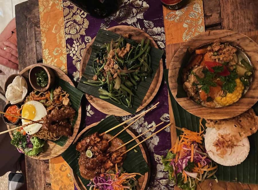Ubud: Gianyar Night Market Food Tour with up to 17+ Tastings - FAQ