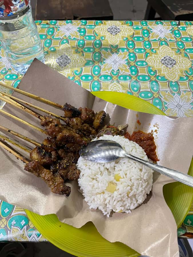 Ubud: Gianyar Night Market Food Tour with up to 17+ Tastings - Should You Book This Ubud to Gianyar Night Market Food Tour?