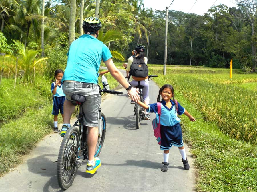 Ubud: Half-Day Tegallalang Electric Cycling Tour - Tegallalang Rice Terraces: What You’ll Actually Do There